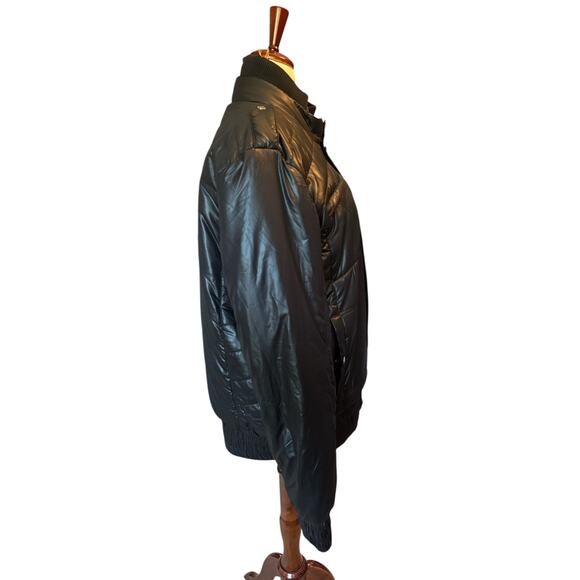 Guess Puffer Bomber Jacket | Black Quilted | Warm Casual Outerwear | Size XL - Picture 4 of 10